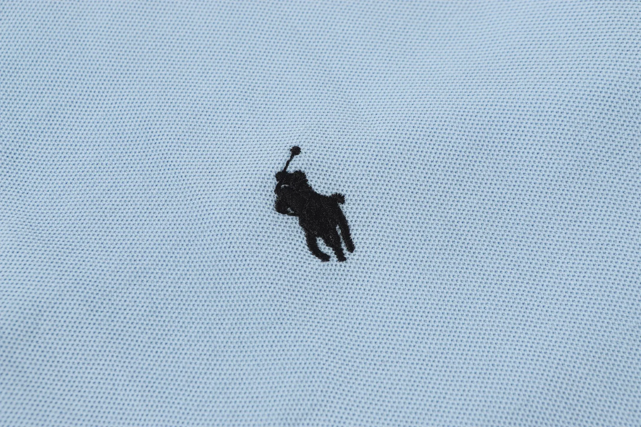 P146 Style No.: A013 [Ralph Lauren Classic Logo Embroidered Polo Shirt] ✅250g fine cotton pique fabric, custom-woven and dyed threads ✅Original stickers Scan the QR code to enter the official website ✅Large version, loose and stylish, can wear up to 210 pounds Color: Black White Navy Blue Sky Blue Dark Gray Floral Gray Size: S-XL